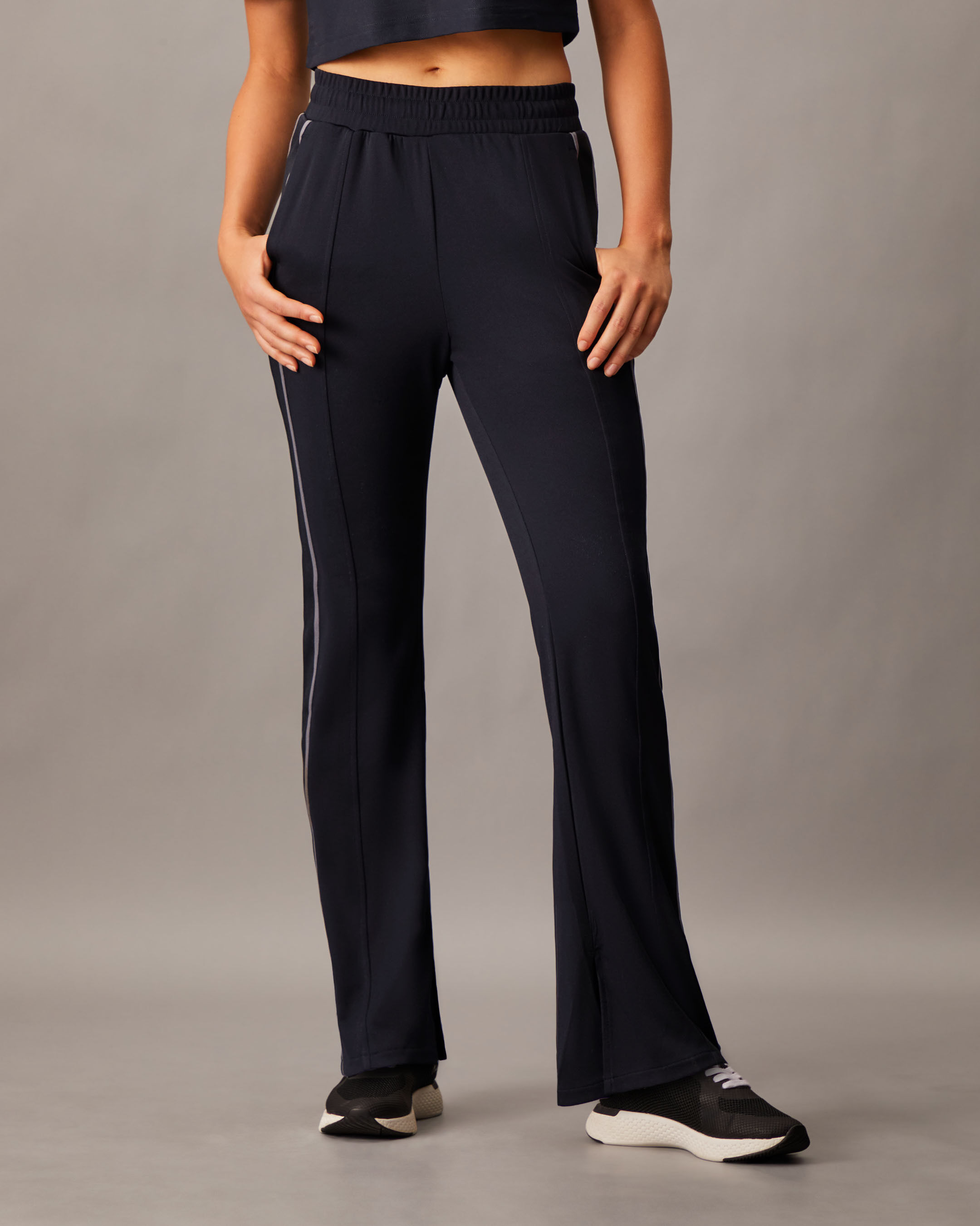 Women s Sport 11.11 Sale Up to 70 off Calvin Klein Hong Kong