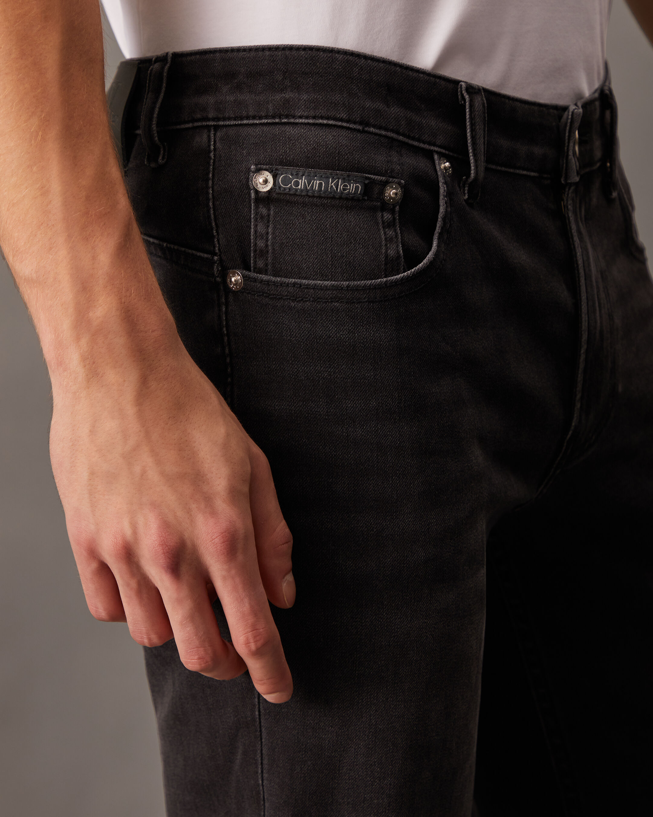 37.5 Bi-Stretch Black Body Jeans | grey | Calvin Klein Hong Kong