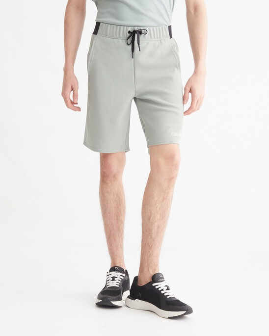 ACTIVE ICON SWEAT SHORTS