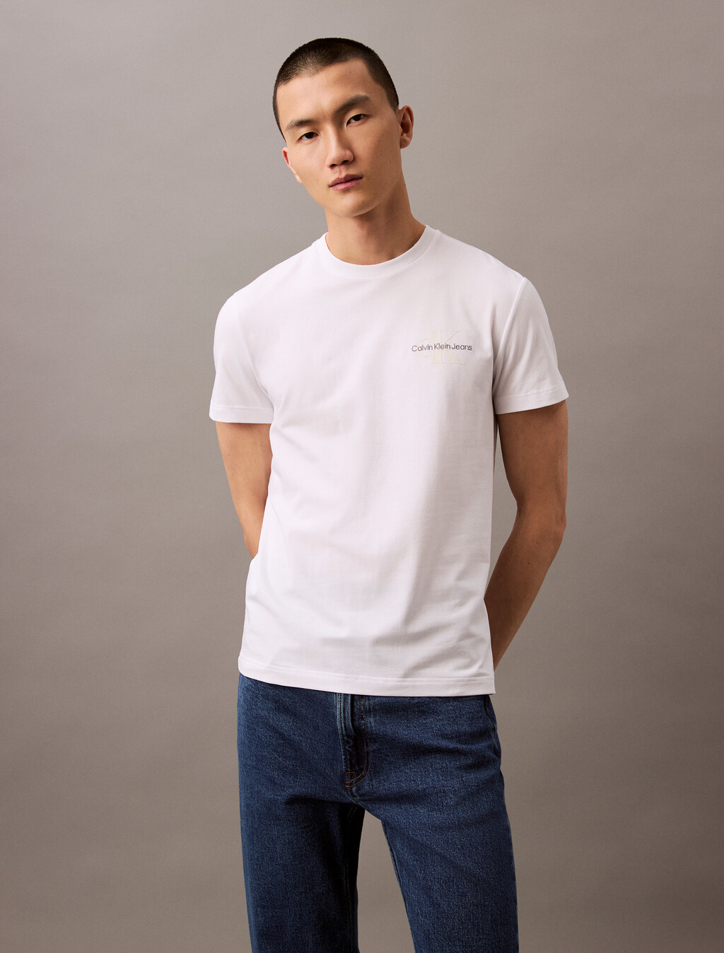 Classic Logo Blur Tee, Brilliant White, hi-res