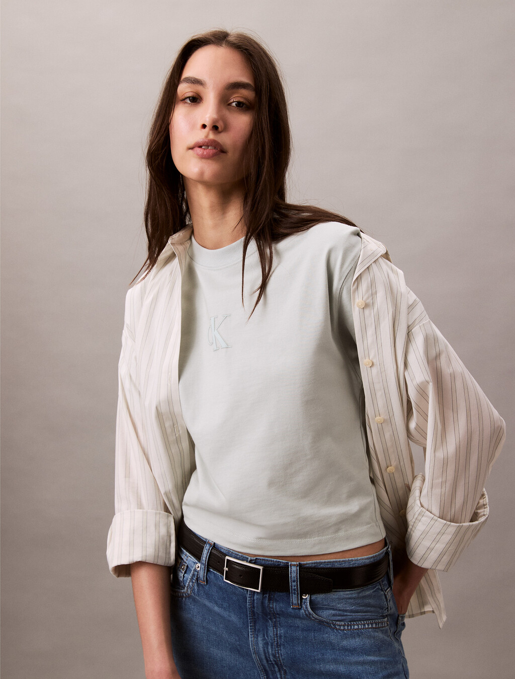 短版 Monogram 標誌 T 恤, Smoke, hi-res