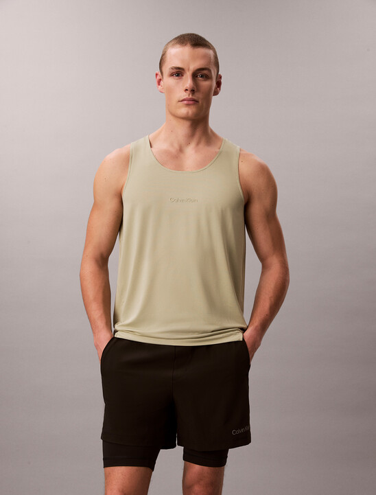 Water-Repellent 2-in-1 Gym Shorts