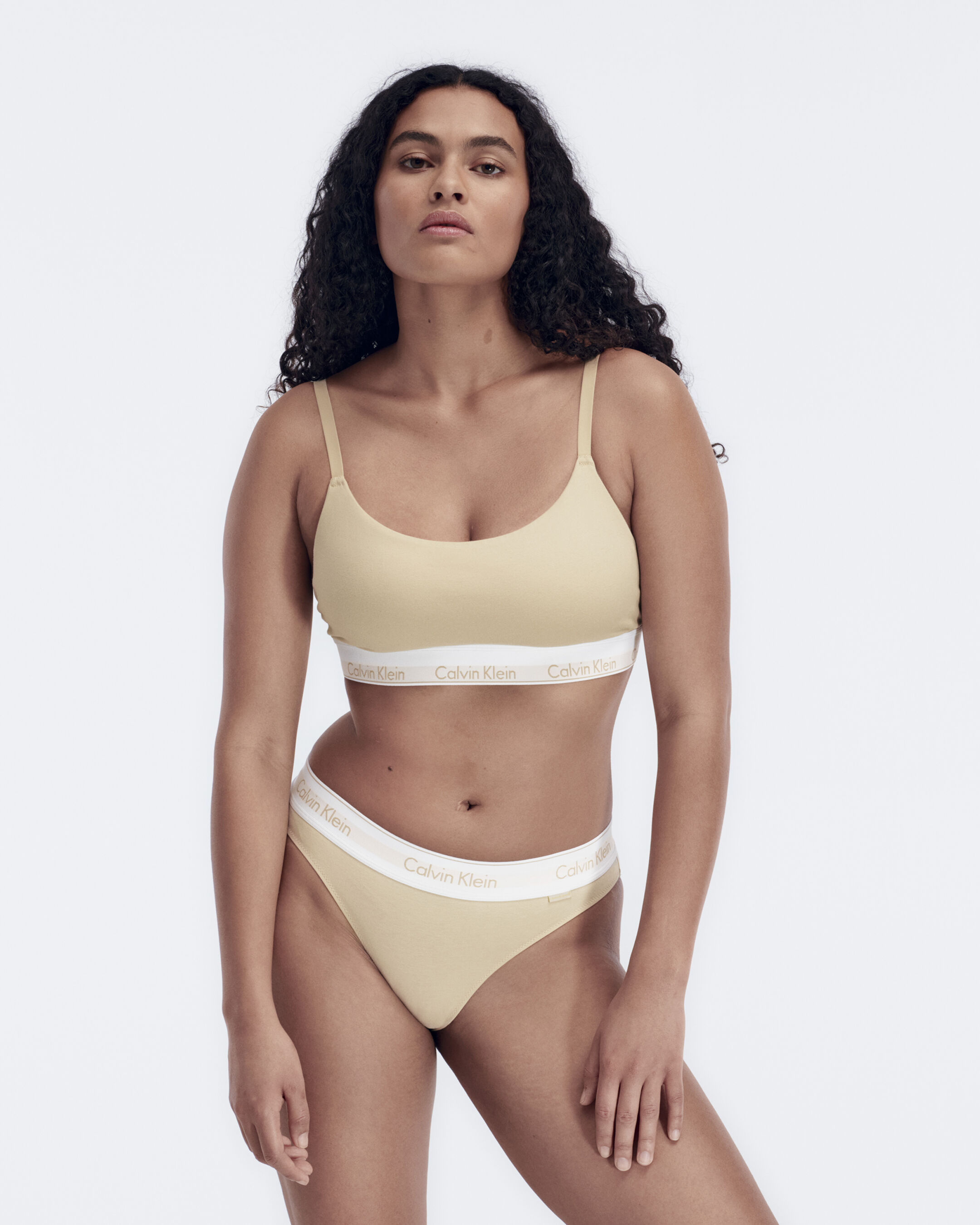 高い素材高い素材Jennie For Calvin Klein ブラxビキニ Mセット 下着