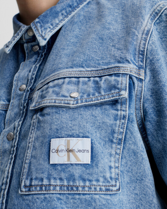 OVERSIZED SHORT SLEEVE DENIM SHIRT
