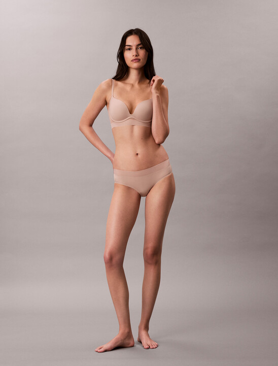 Invisibles 托高深 V 胸圍