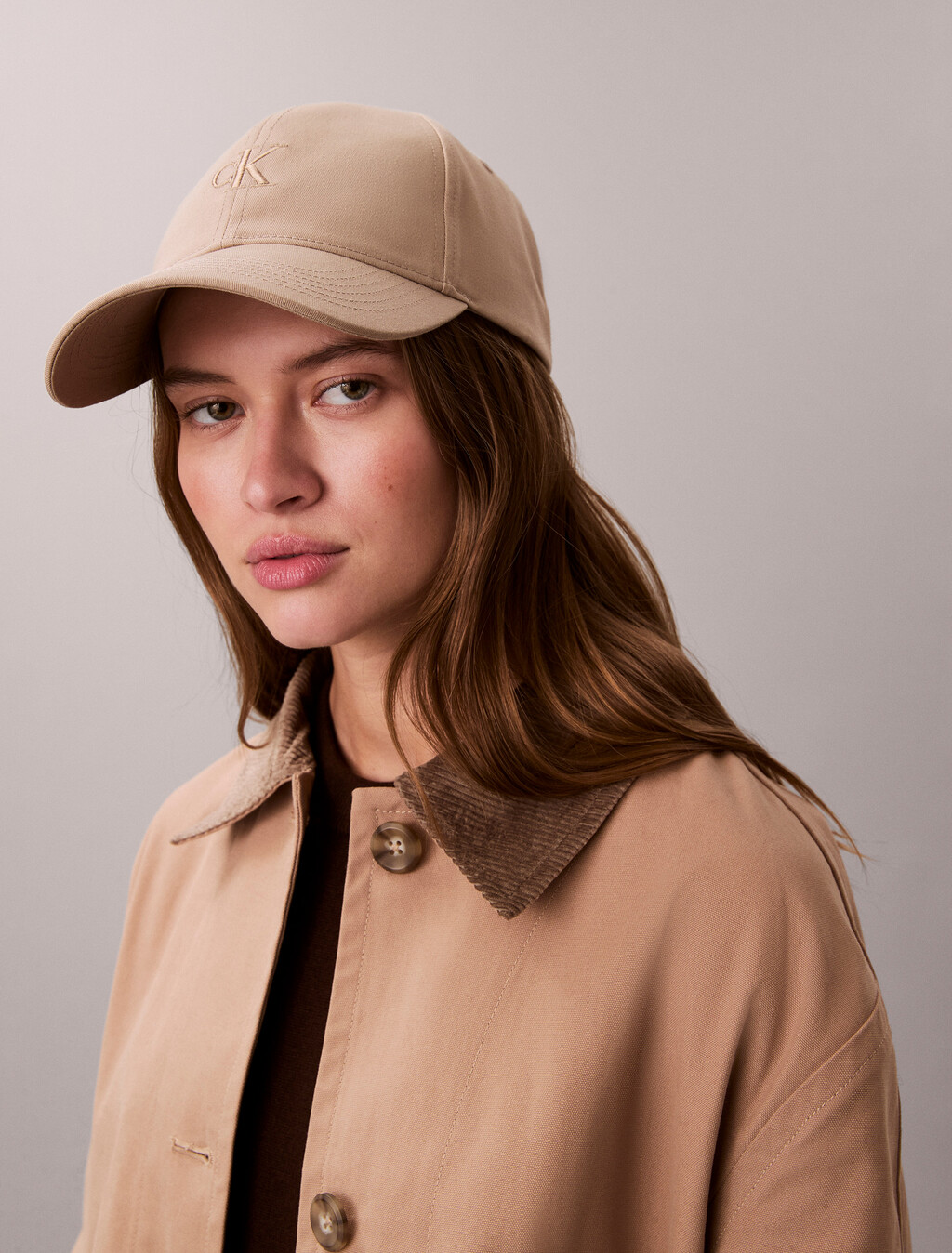 MNGRM EMBRDRY BSBLLDsrt Tp w/ Cntr, Desert Taupe w/ Contrast Logo, hi-res