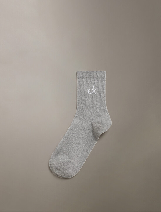 CK 標誌中筒襪