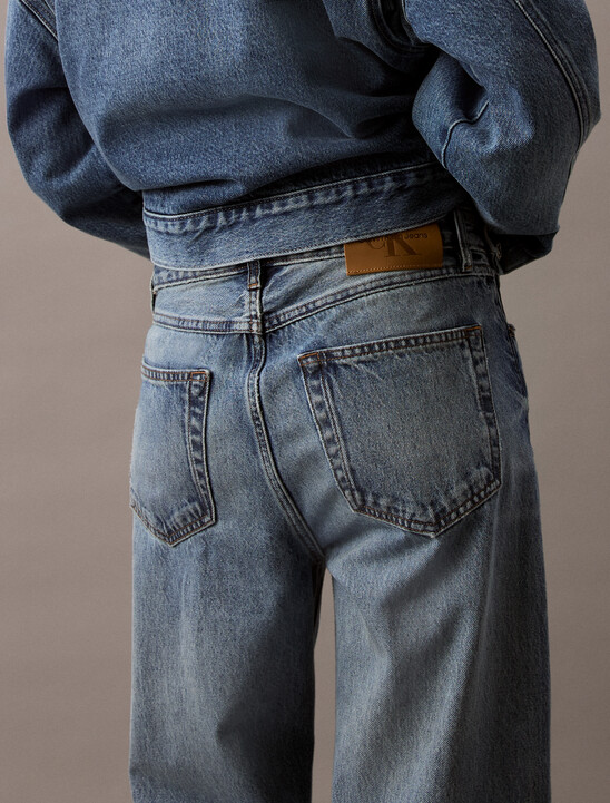 Signature 90s Straight Jeans