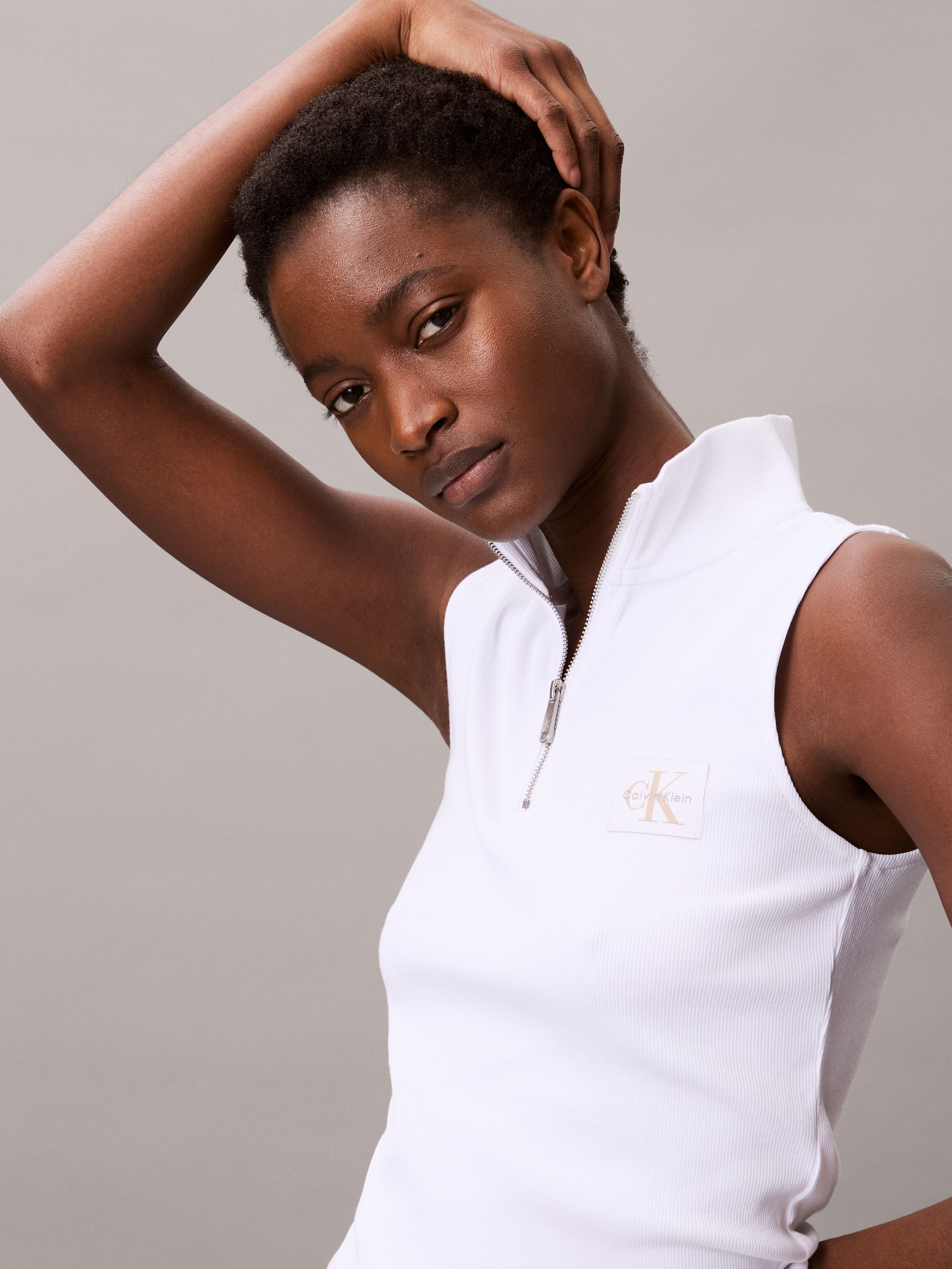 売れ筋商品|||カルバンクライン カットソー トップス レディース Women's Sleeveless Quarter Zip Top Brilliant White Sleeveless Quarter Zip Top | white | Calvin Klein 香港