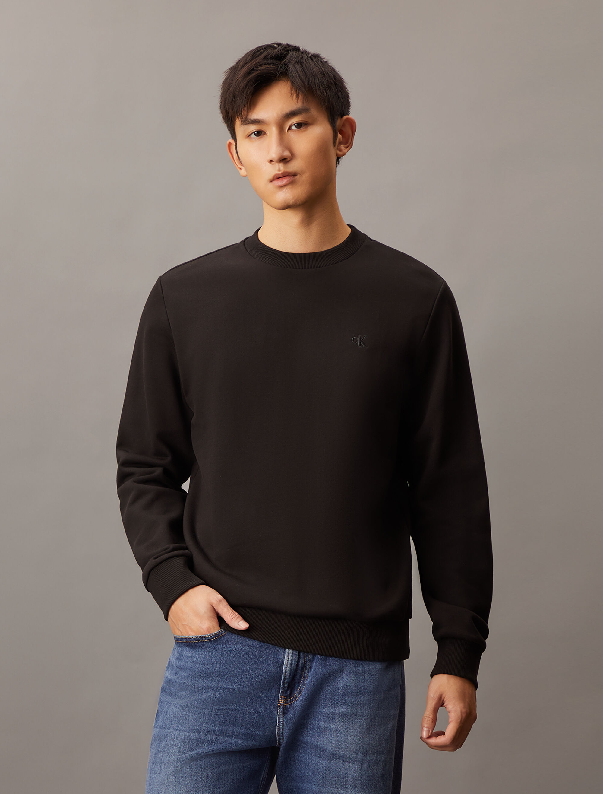 Back Monogram Print Sweatshirt | black | Calvin Klein Hong Kong