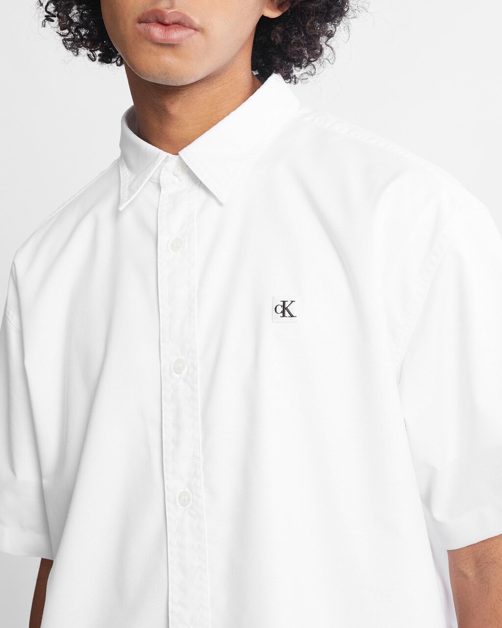 Ck 徽章 Coolmax 牛津襯衫, Bright White, hi-res