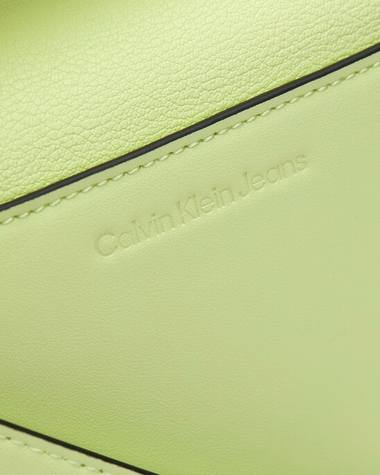 TEXTURED TOP HANDLE BAG