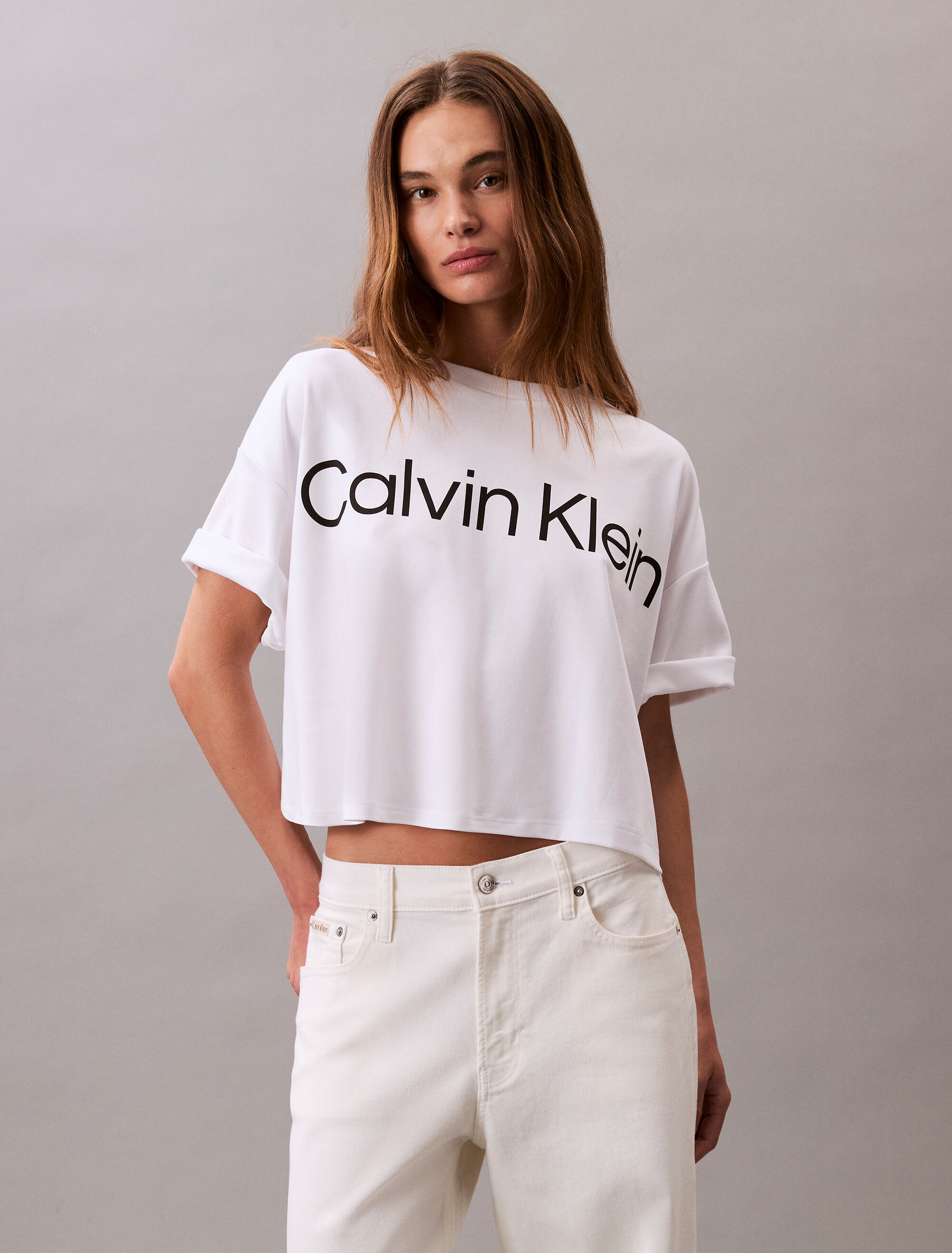Tシャツ・カットソー   Women's Liquid CK Crop Short Sleeve T-Shirt 47A Women's T-shirts + Tanks | Calvin Klein Hong Kong