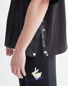 YEAR OF THE RABBIT OPEN SIDE RELAXED TEE, CK BLACK, hi-res