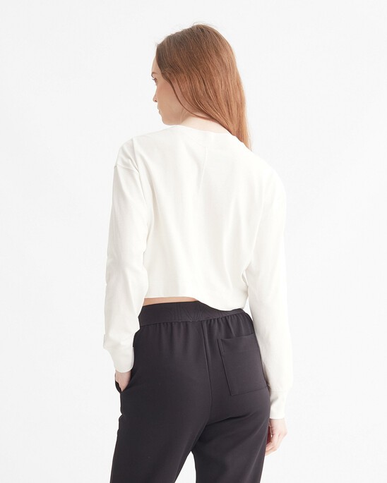 ESSENTIALS CROPPED LONG SLEEVE TEE