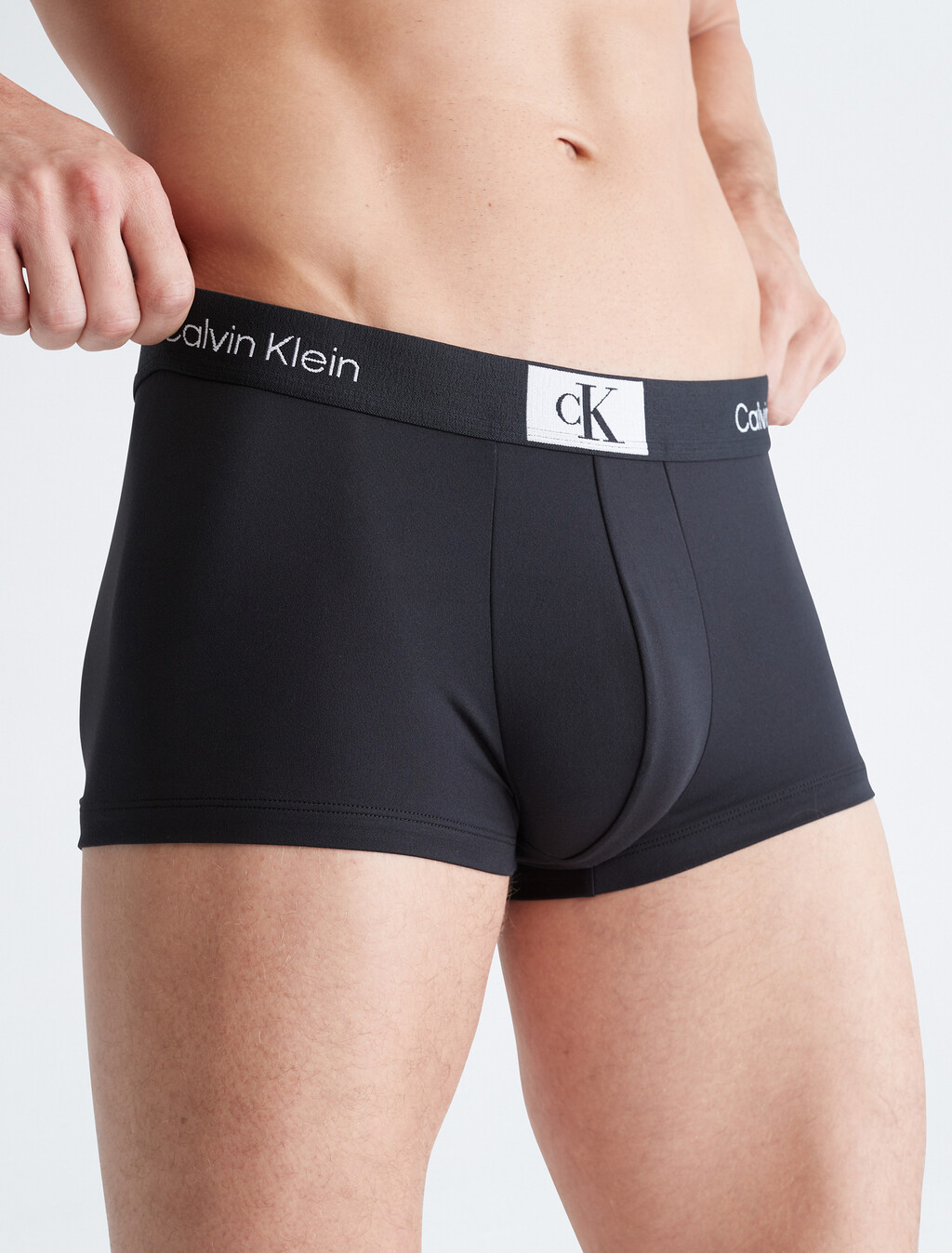 CALVIN KLEIN 1996 微細纖維低腰內褲, Black, hi-res