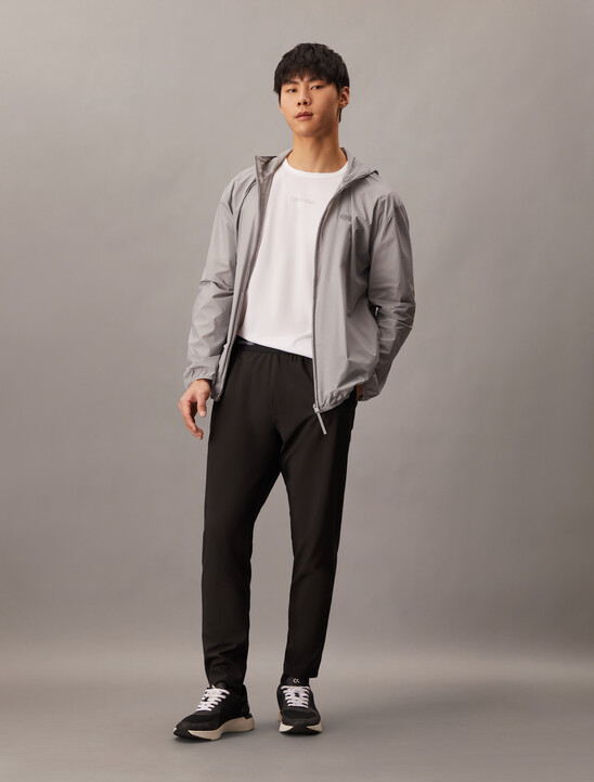 Essentials Woven Pant