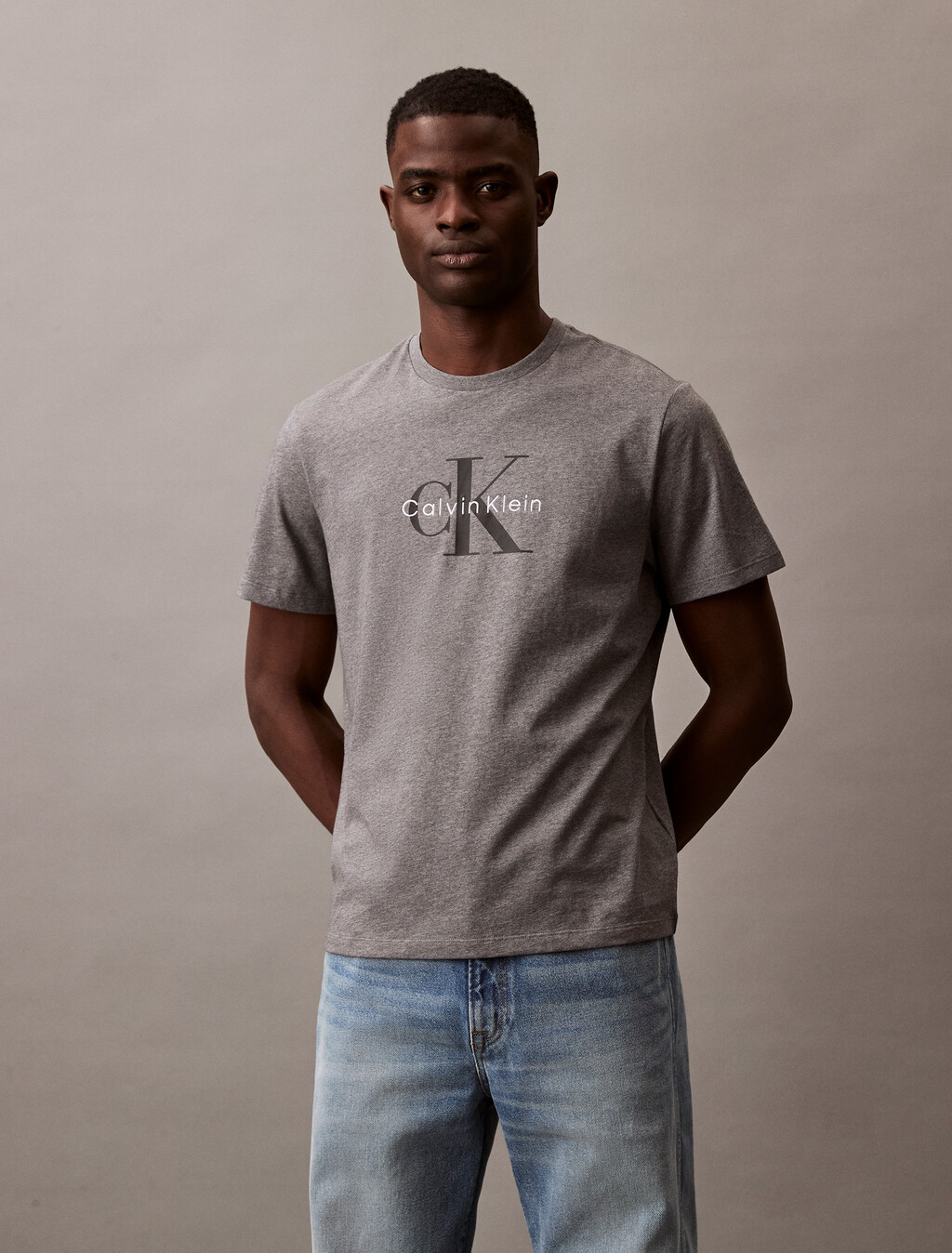 Monogram T-shirt, Med Grey Htr, hi-res