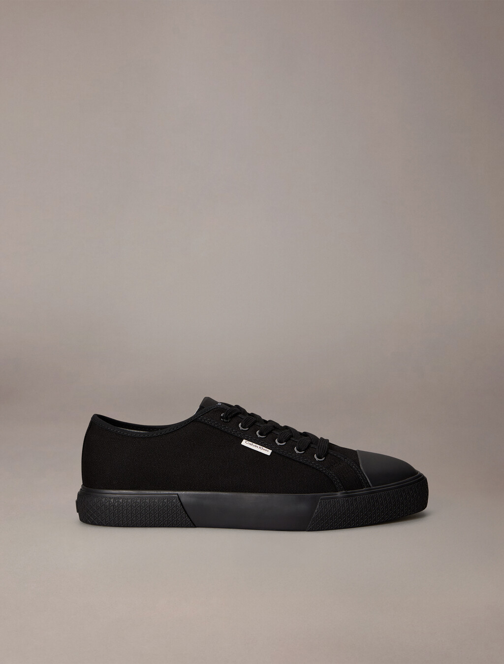 Alvaro 棉質帆布標誌運動鞋, Triple Black/Honey, hi-res