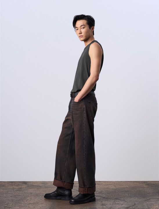 Jung Kook for Calvin Klein 寬肩背心