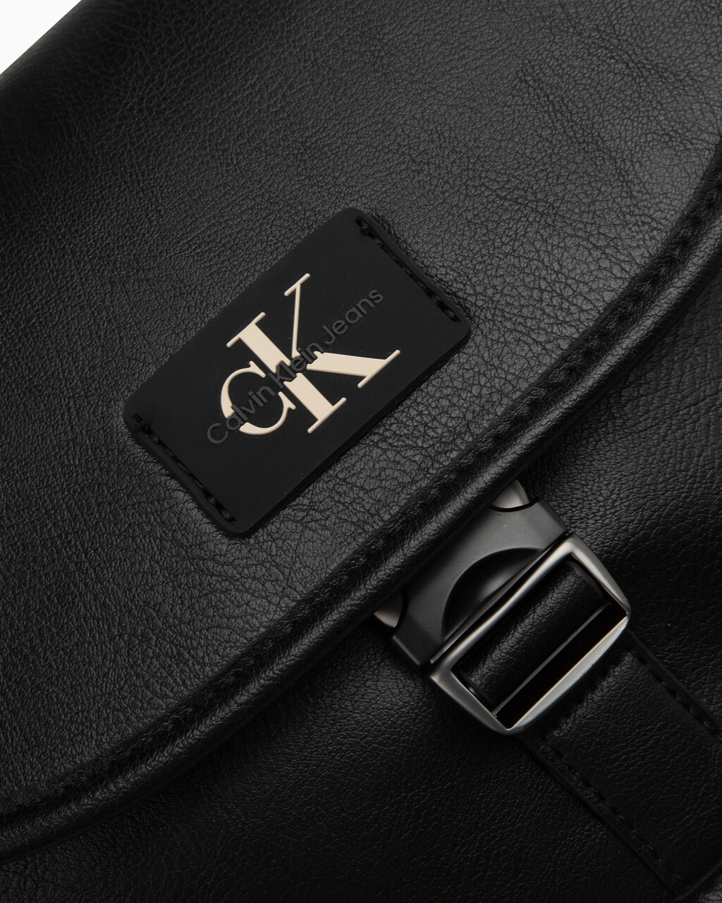 CKJ Tagged Saddle Bag, BLACK, hi-res