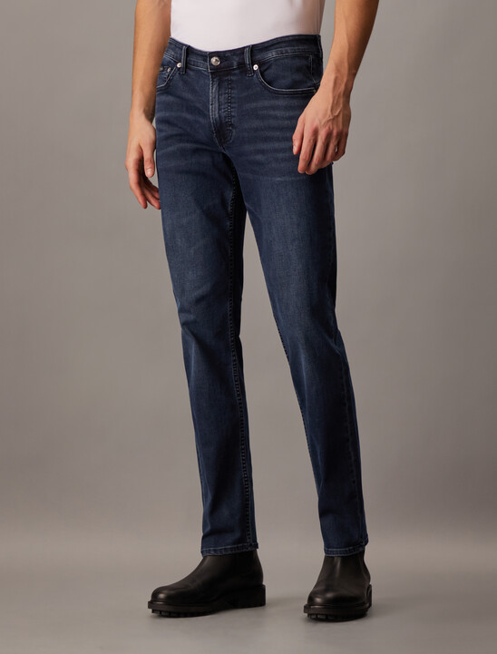 37.5 Dark Wash Body Jeans