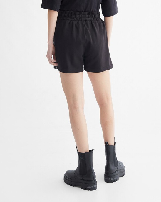SIDE LOGO TAPE SWEATSHORTS