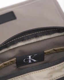 Sport Essentials Camera Bag 29Cm, ATLANTIC TAUPE, hi-res