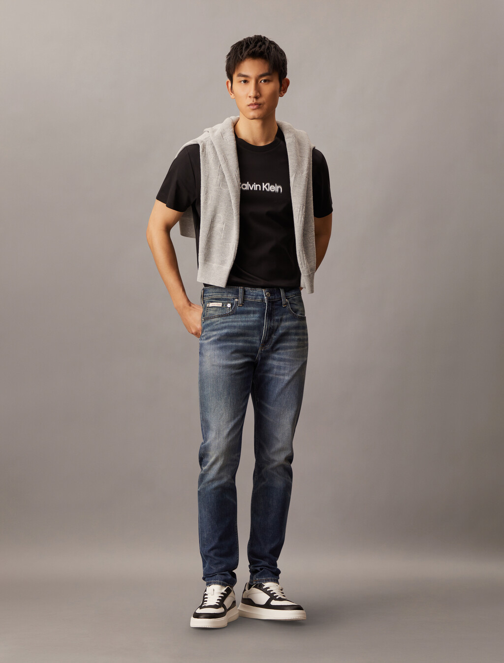 Calvin Klein 模糊效果標誌修身 T 恤, Black, hi-res
