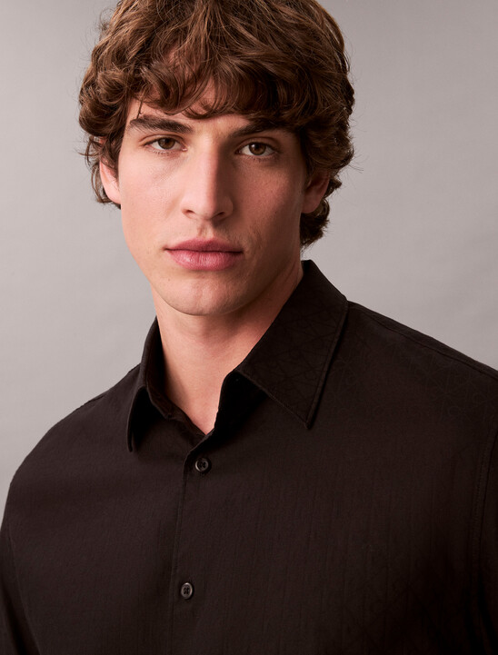 Emblem Jacquard Easy Shirt