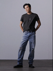 Jung Kook for Calvin Klein Monologo T 恤, Peat, hi-res