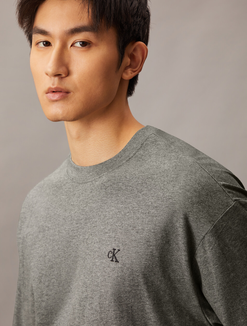Calvin Logo 圓領上衣, Medium Grey Heather, hi-res