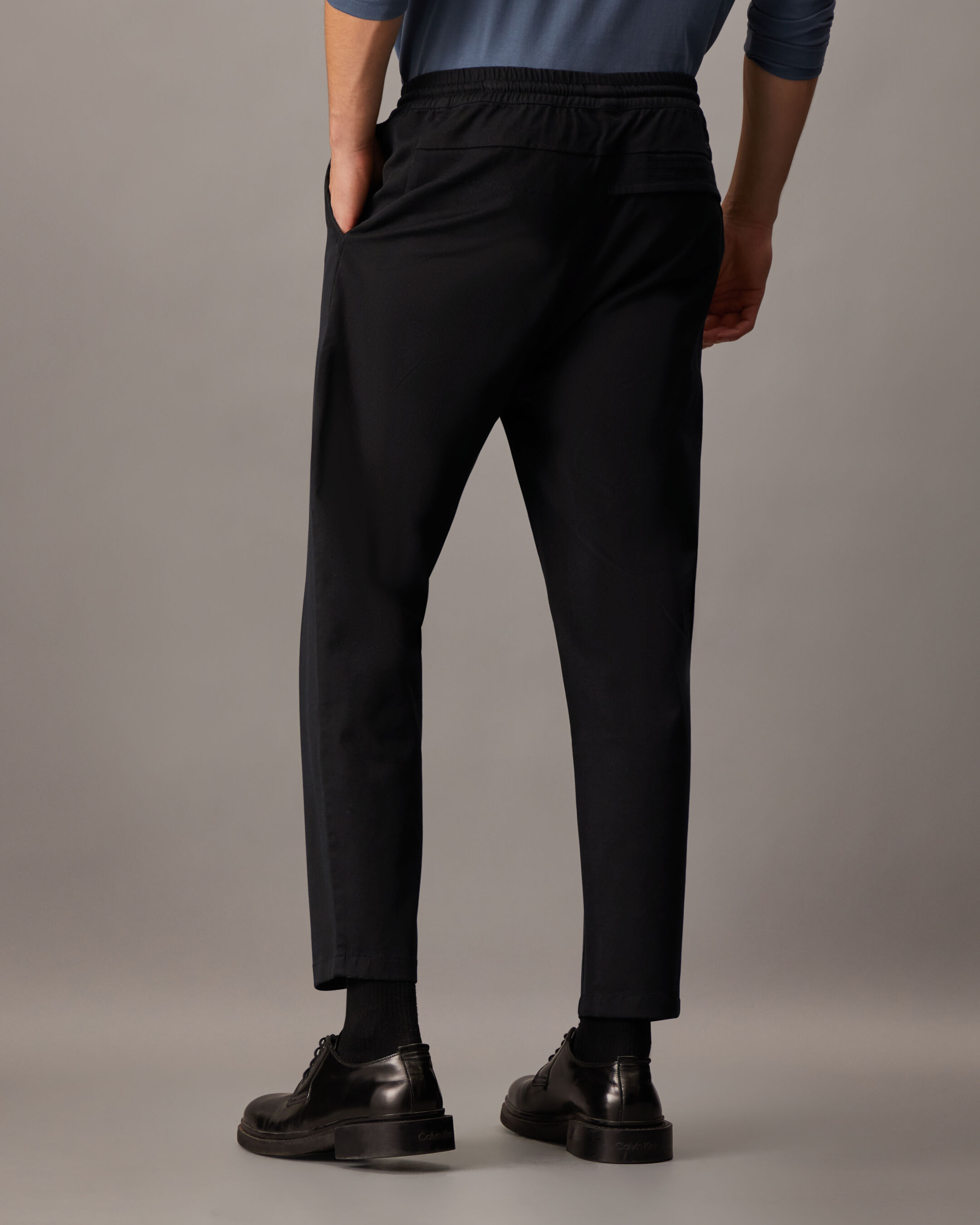 DRAWCORD CHINO PANTS黒36 Essentials Slim Drawcord Chinos | black | Calvin Klein Hong Kong