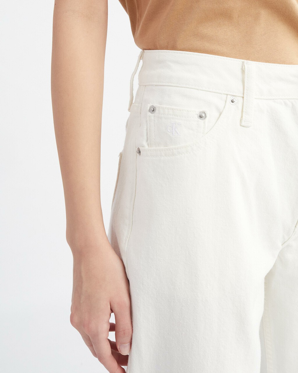 90 年代直筒MODERN NEUTRALS 白色牛仔褲, Neutral Back Embro, hi-res