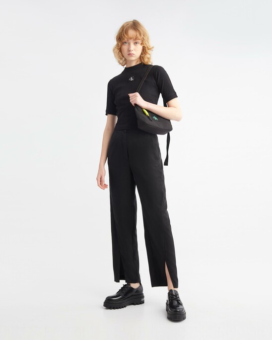 SMALL LOGO BADGE RIB KNIT TOP