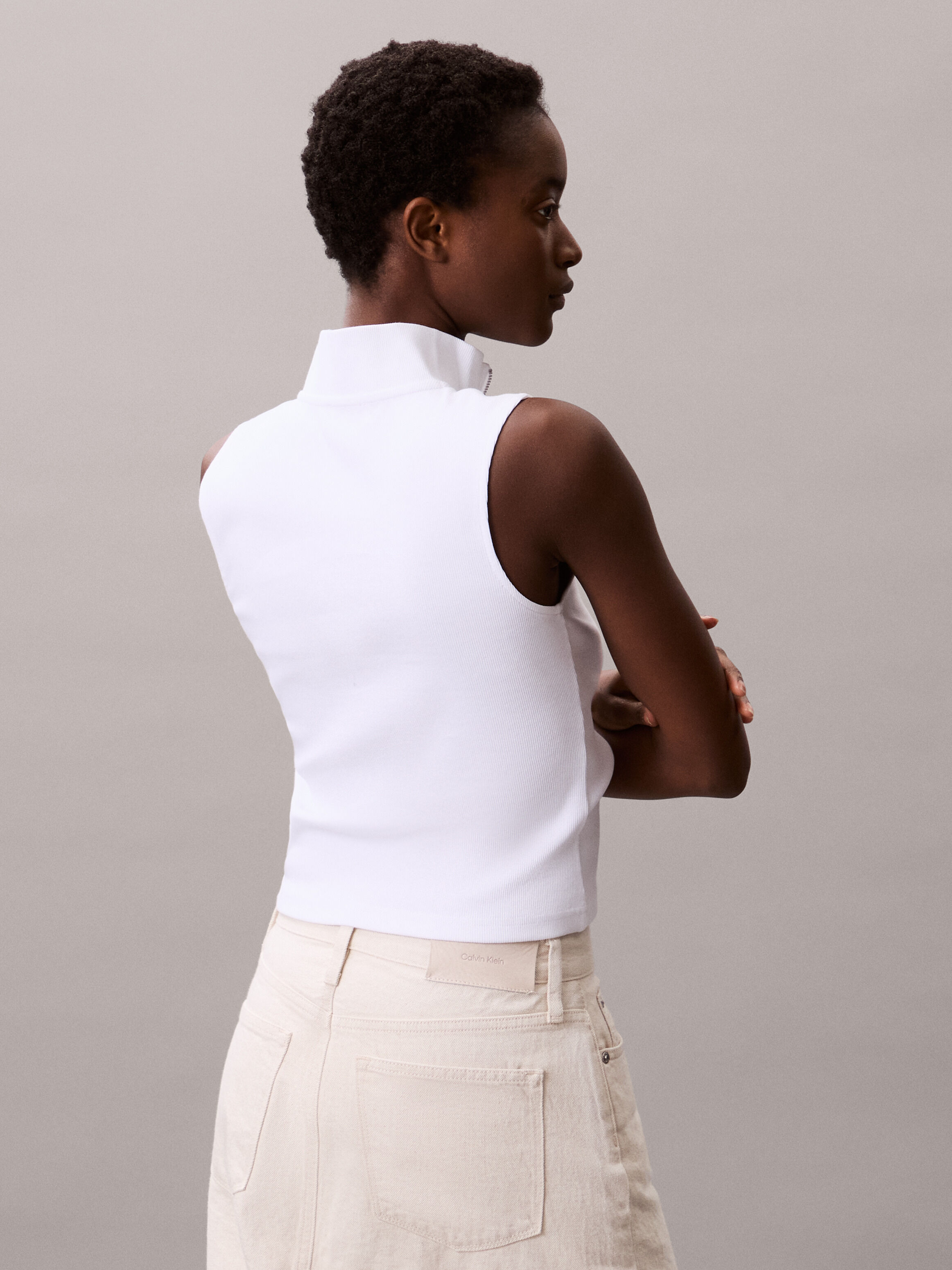 売れ筋商品|||カルバンクライン カットソー トップス レディース Petite Cowlneck Sleeveless Top White Calvin Klein[カルバンクライン] ドレープドネックノースリーブ
