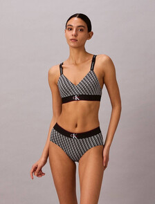 CK Graphic 低腰內褲, MINI STEPPING LOGO BLACK, hi-res