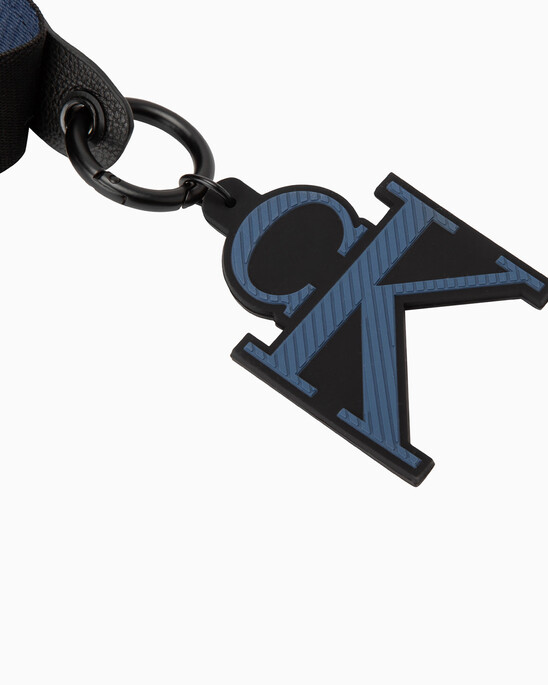 TAGGED WAISTBAG
