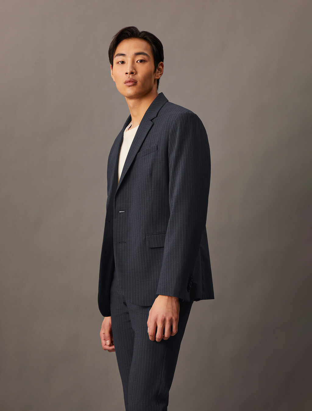 Refined Wool Blend Pinstripe Slim Blazer, Charcoal Heather, hi-res