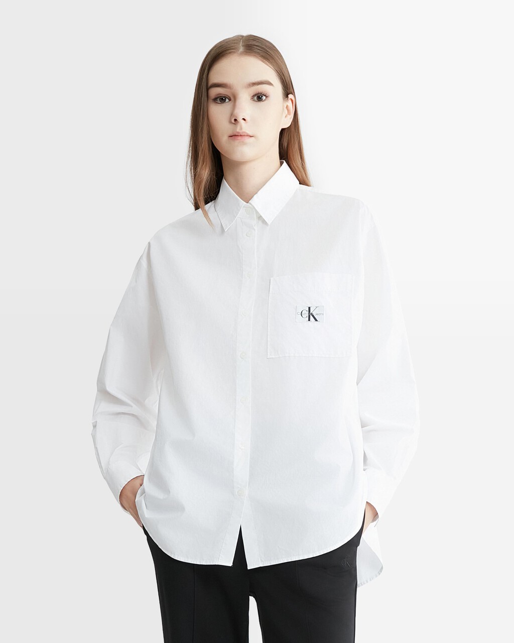 Essential 梭織標籤寬鬆襯衫, Bright White, hi-res