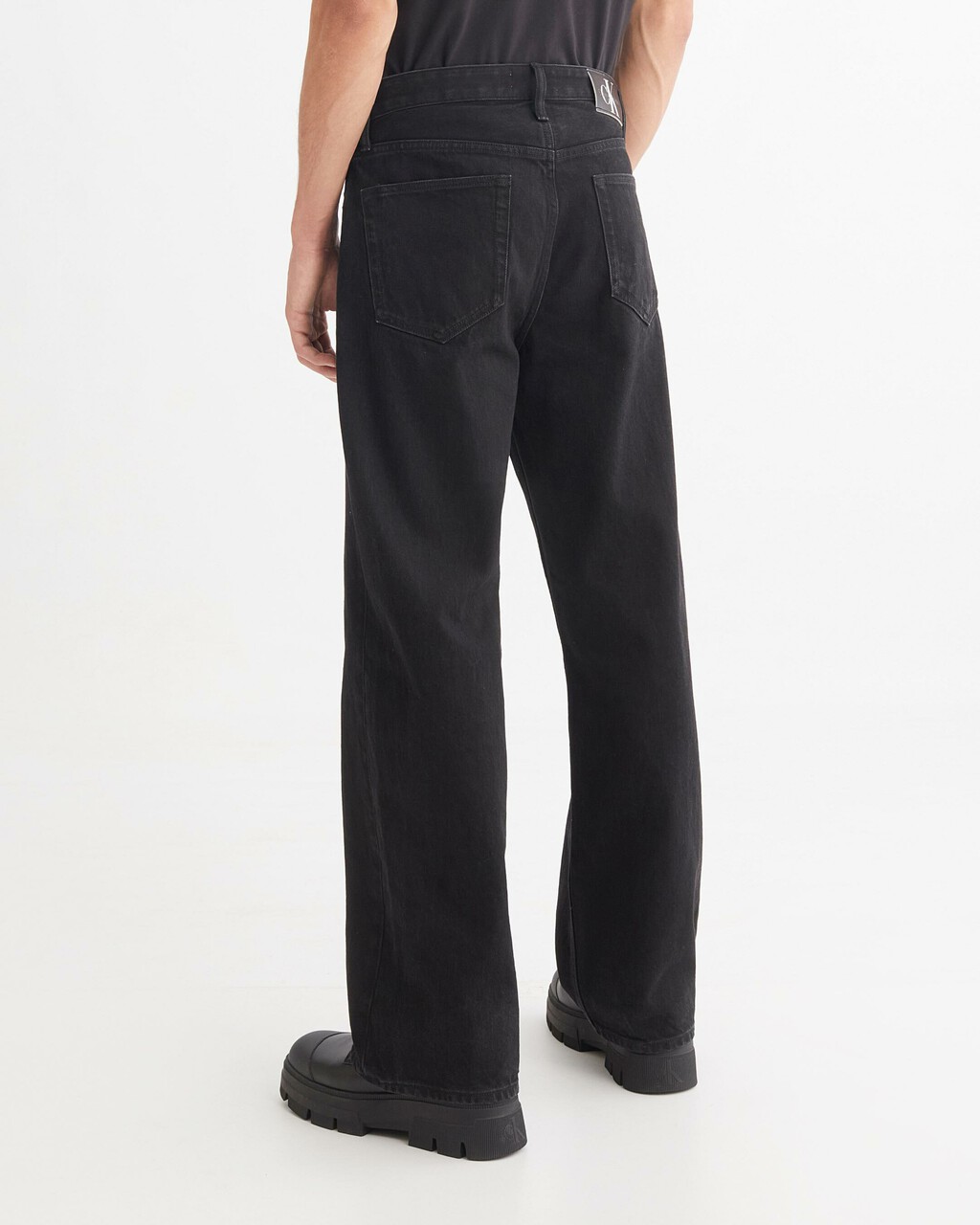 SUSTAINABLE LOOSE JEANS, 062 SATURAT BLK, hi-res