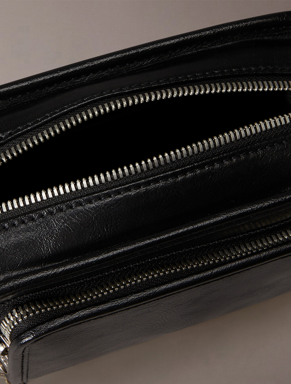 Chain Camera Bag, Black, hi-res