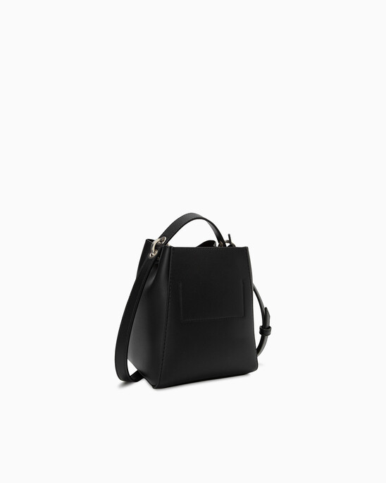 SCULPTED BUCKET BAG