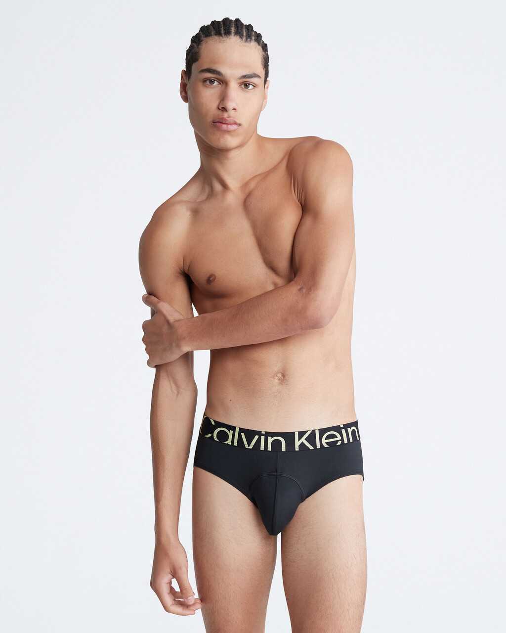 Calvin Klein thong T-back size S, 運動產品, 其他運動配件- Carousell