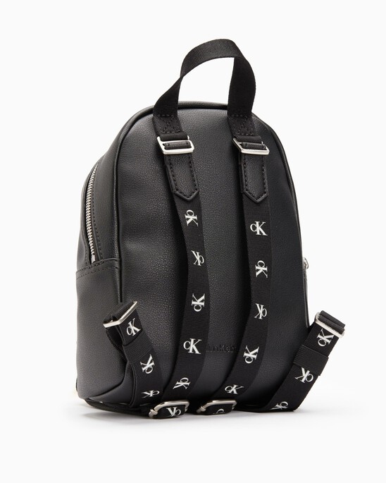 ULTRALIGHT MODERN BACKPACK