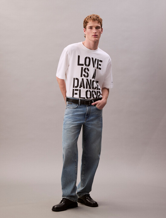 Pride Love Is A Dance Floor 圖案寬版 T 恤