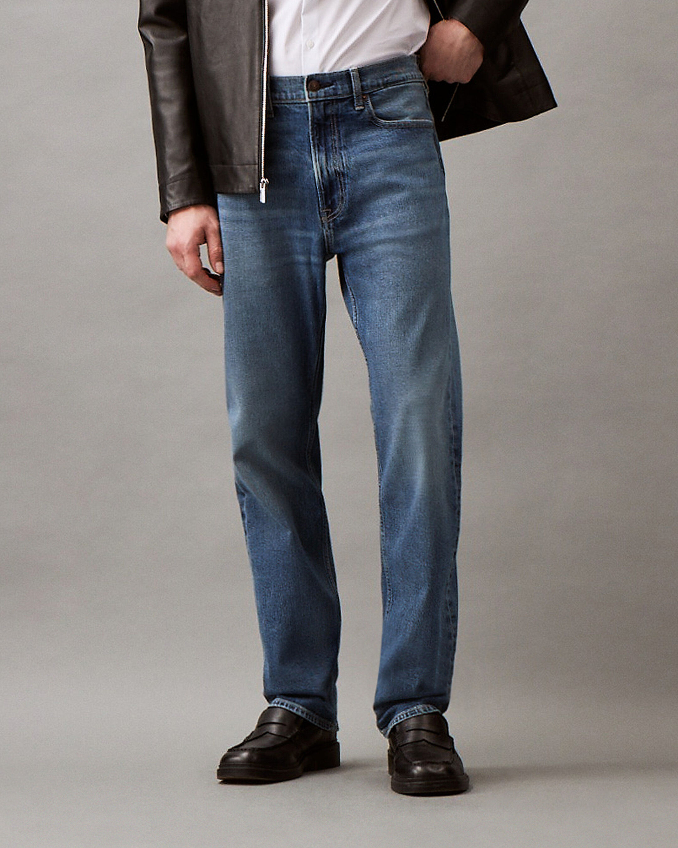 Calvin klein jeans straight fit hotsell