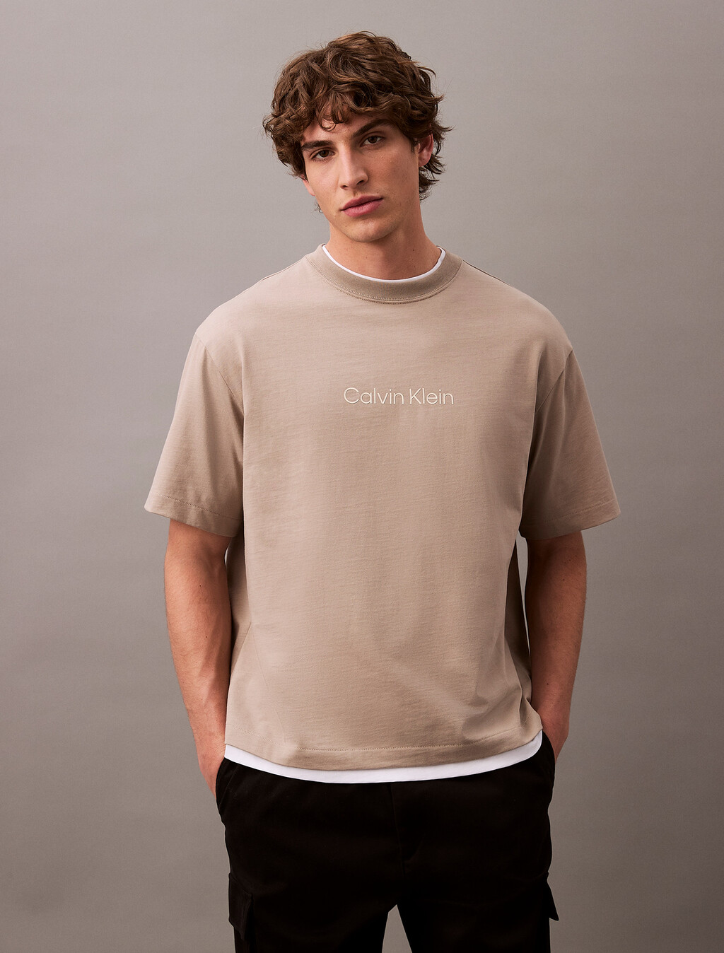 Calvin Logo 圓領上衣, Vintage Khaki, hi-res